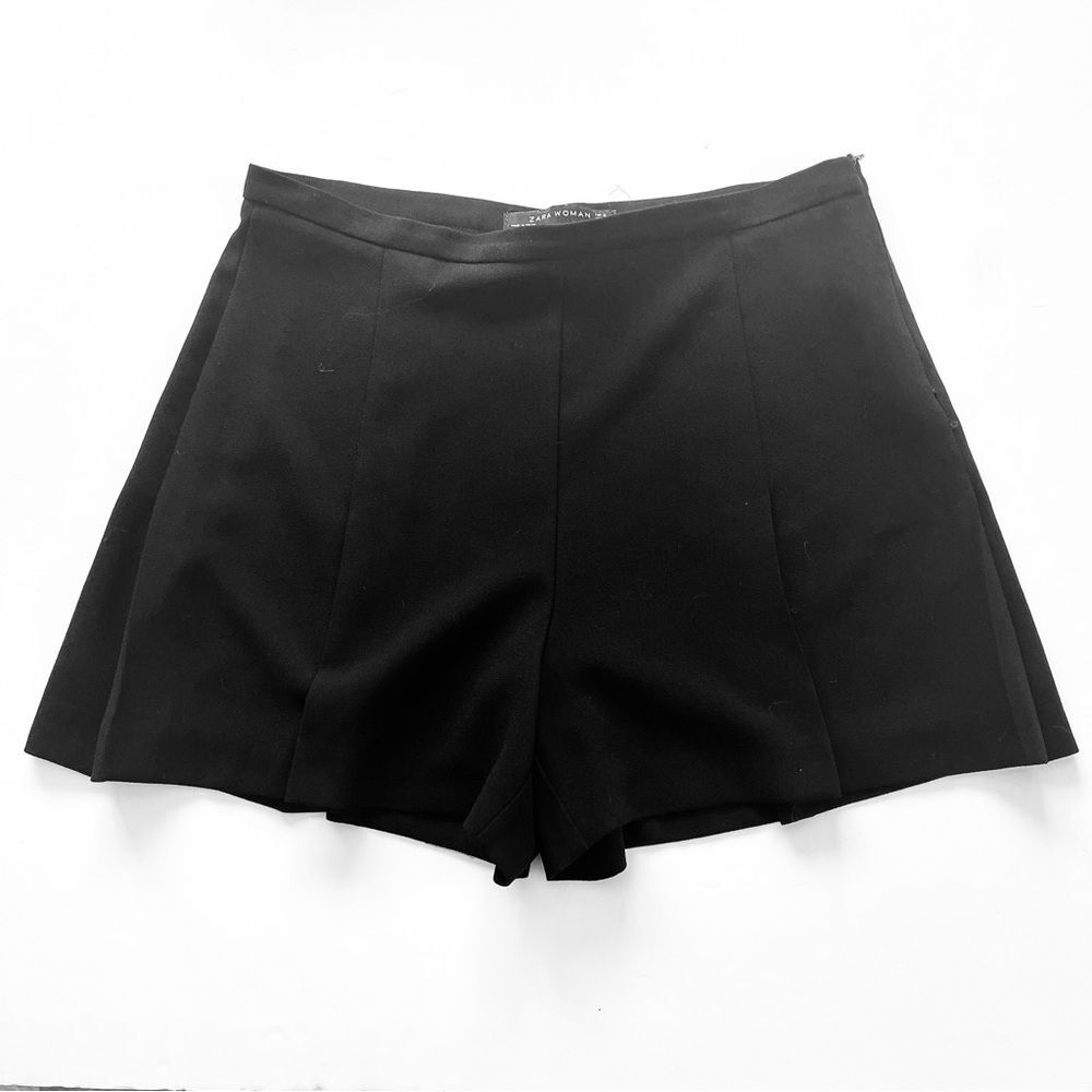 Zara woman black georgette pleated shorts size S
